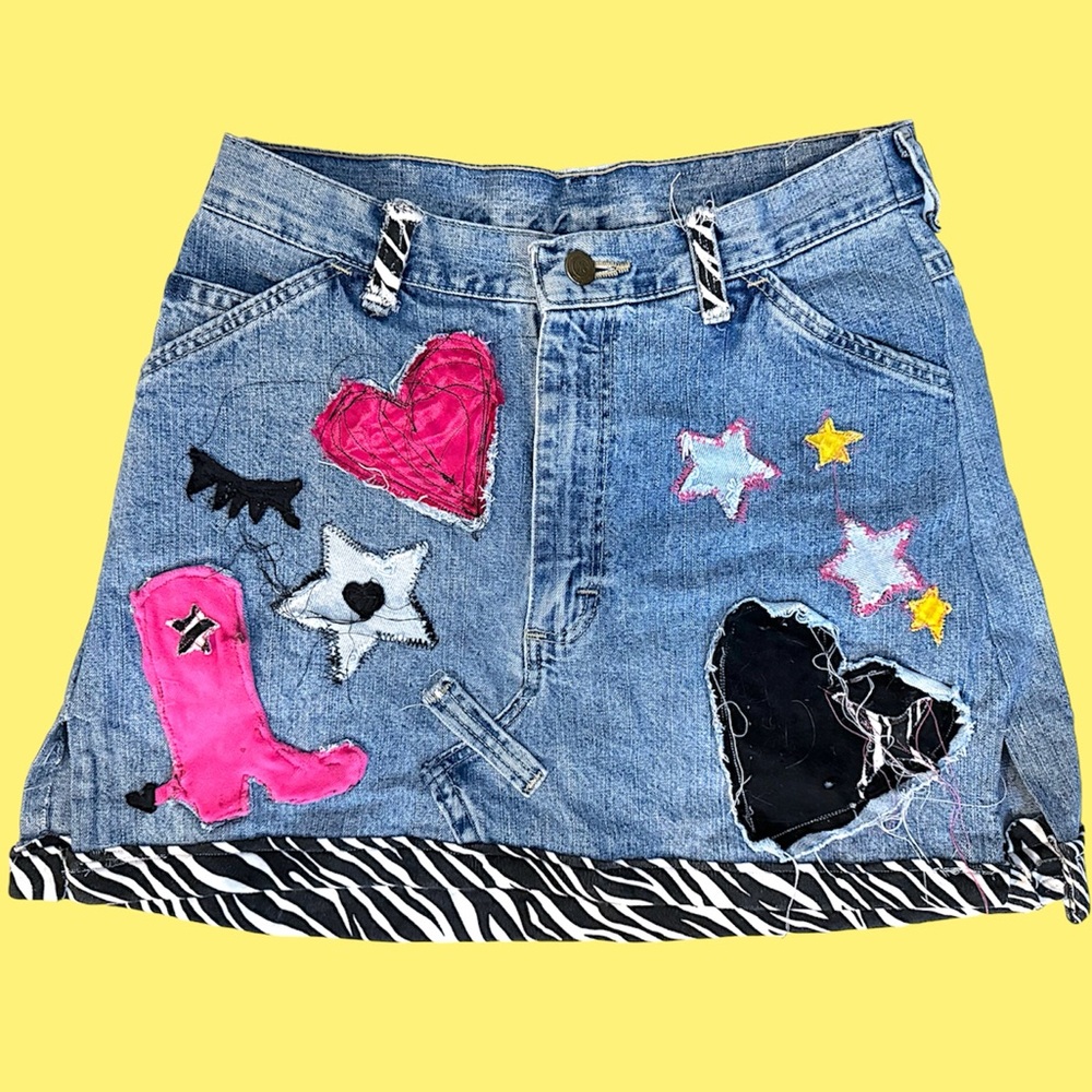 FUNKY DENIM MINI SKIRT EMBROIDERED 1 of 1 KAWAII HARAJUKU ZEBRA 🖤🪩💕